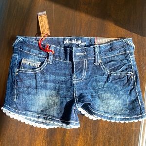 Low Rise Women’s Jean Shorts